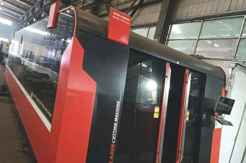 宏山，，，，，，，，海目星双平台激光切割机